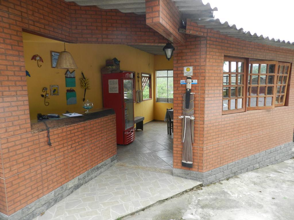 Pousada Hospedaria Santa Clara Santa Rita de Jacutinga Exterior photo